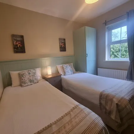 Mcguire's Red Door Drumshanbo