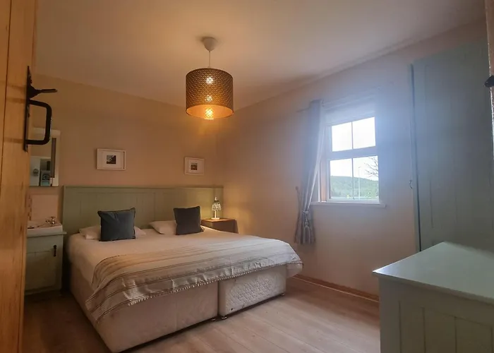 Mcguire's Red Door Ferienhaus *