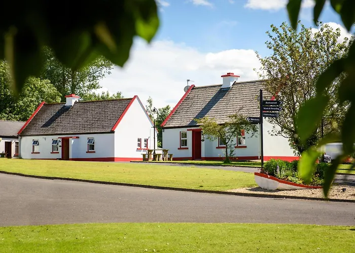 Mcguire's Red Door Ferienhaus *